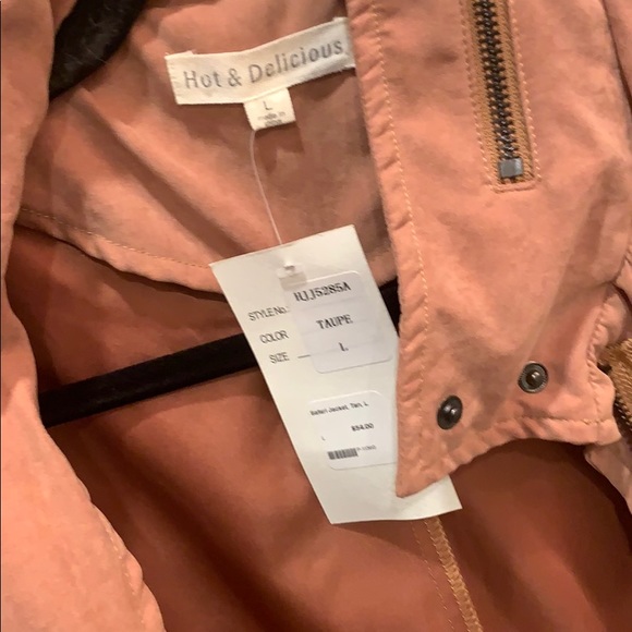 Polyester coat - Picture 2 of 7